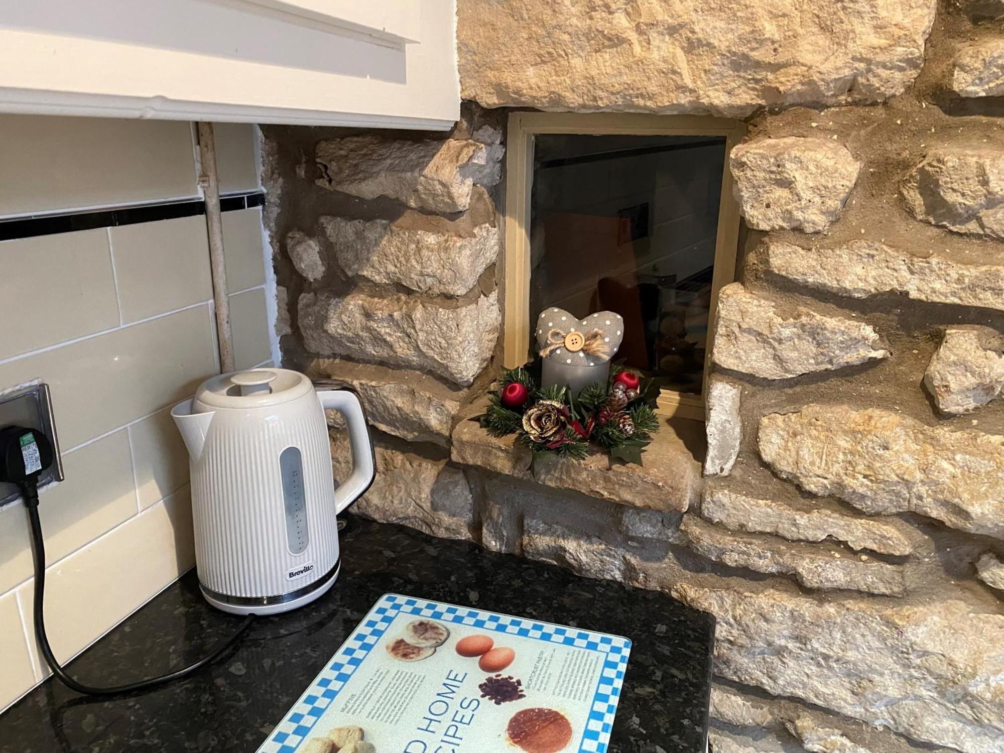Lavender Cottage, Grade 2 Listed Period Stone Built Cottage In Pickering, North Yorkshire Eksteriør bilde